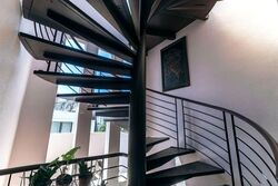 Kew Drive (D16), Terrace #557120211